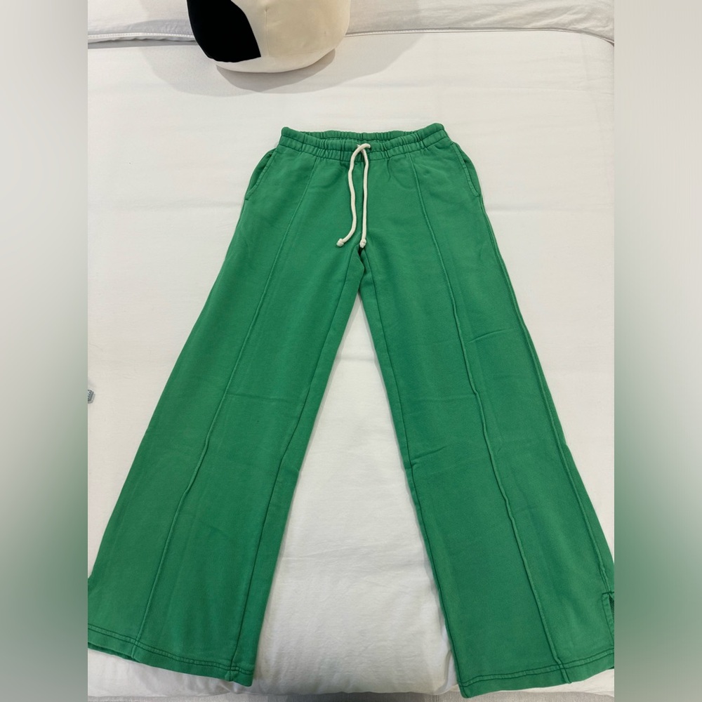 Aerie Sweats with a mini slit at the bottom